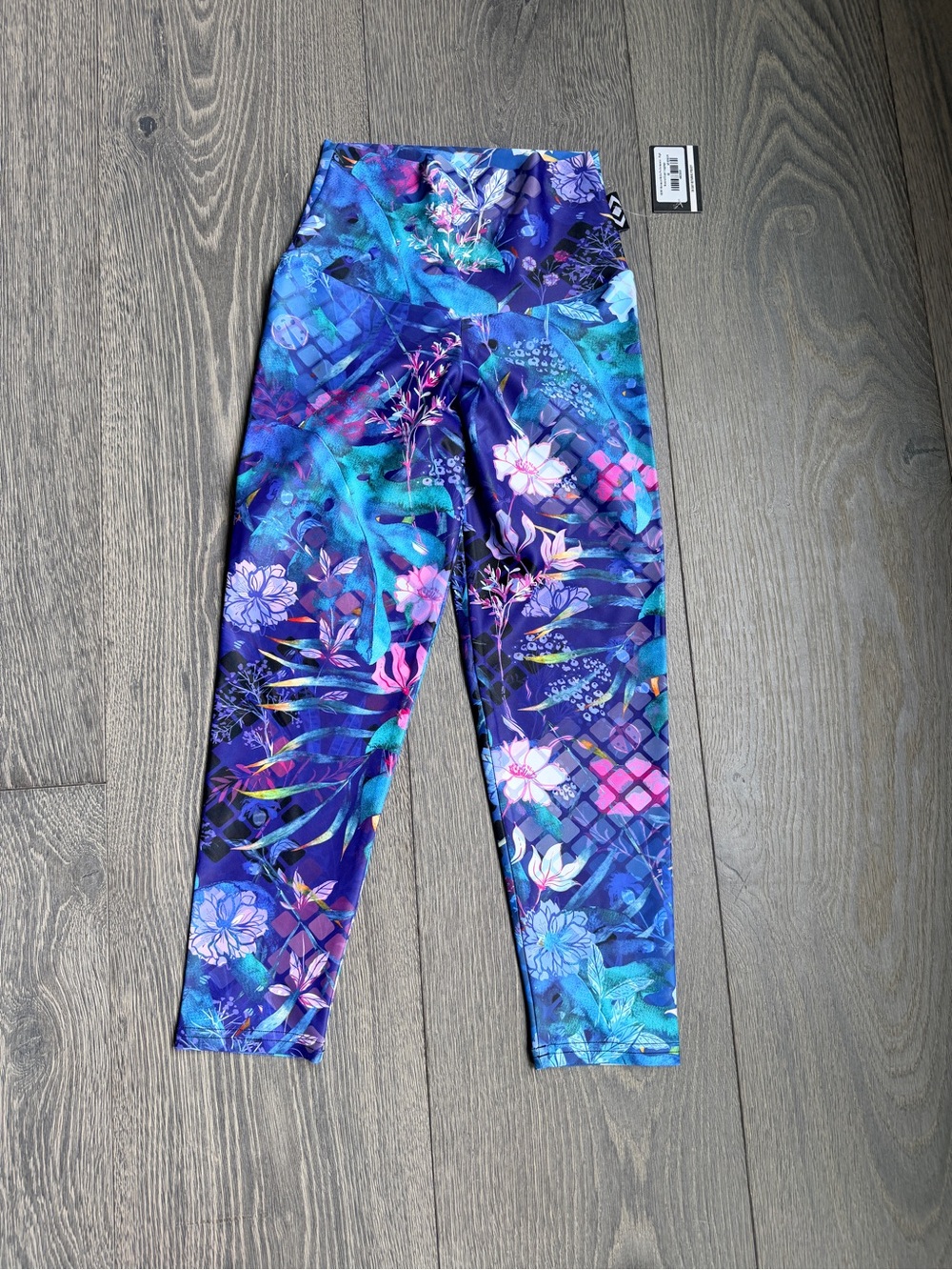 Exotica R2W Mermaid Mafia Performance High Waisted Capri Leggings Size XS